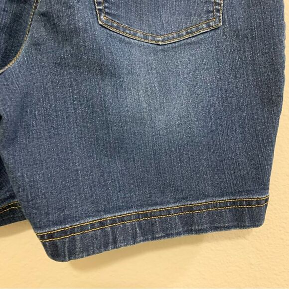 Croft & Barrow Shorts Women’s Sz 10 Blue Classic Fit Stretch High Rise 6” Inseam - Picture 6 of 13
